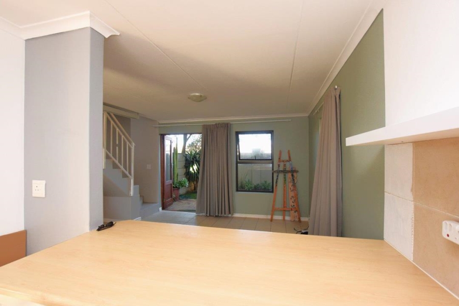 2 Bedroom Property for Sale in Parklands Western Cape